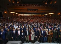 Asiste Américo Villarreal a celebración tras entrega de constancia a Claudia Sheinbaum como primera presidenta de México